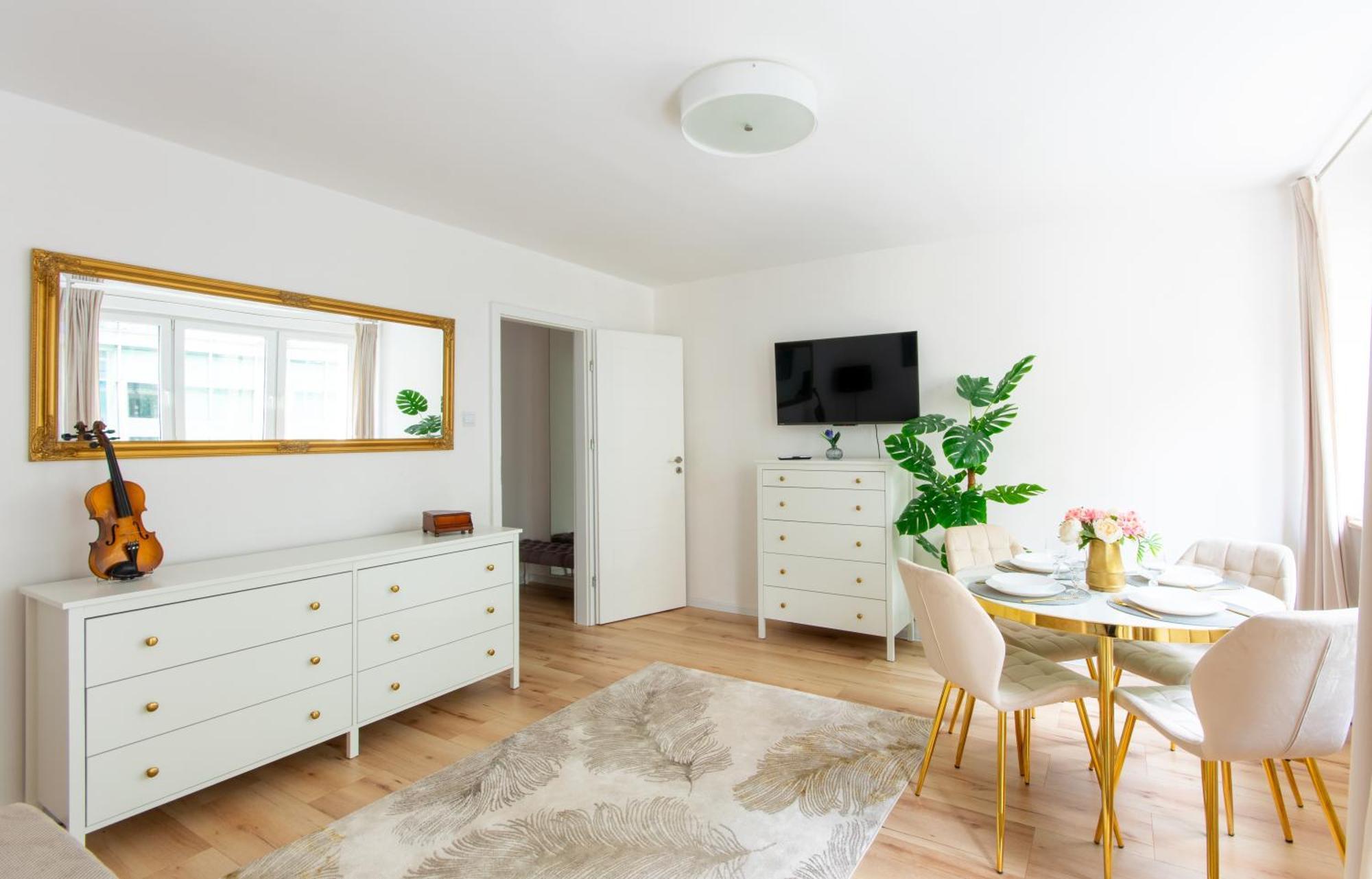 Feelharmony Jasna Apartment - Metro Swietokrzyska Warsawa Bagian luar foto